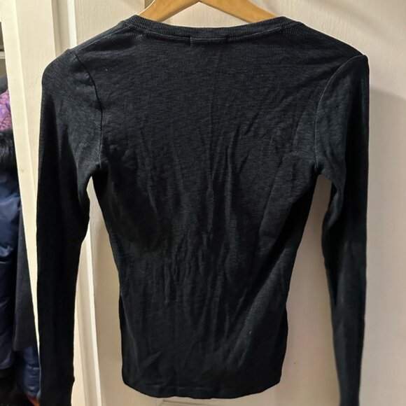 Half Polo Button - Picture 2 of 3